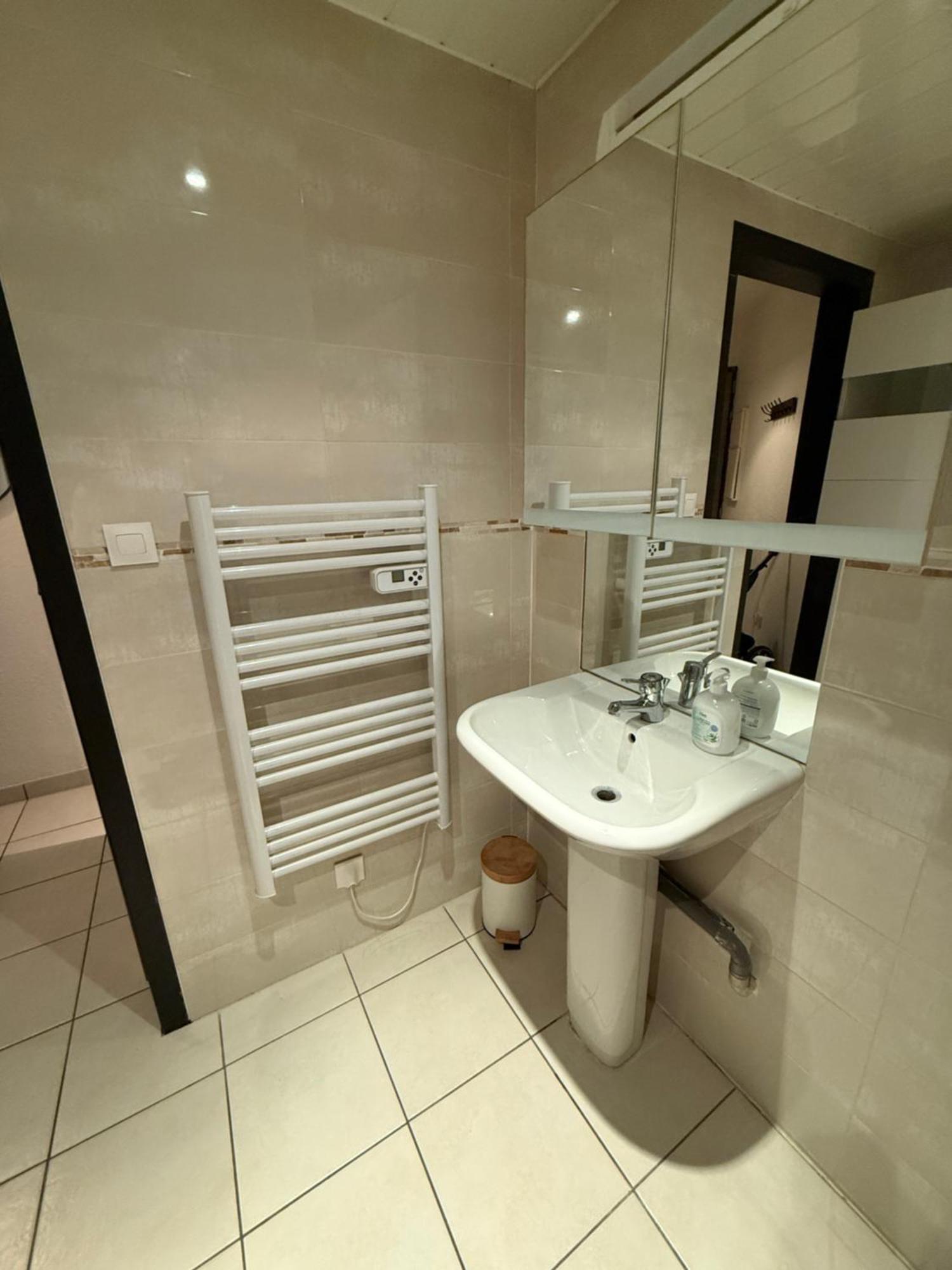 Studio Proche Termes Uriage Saint-Martin-dʼUriage Exterior foto